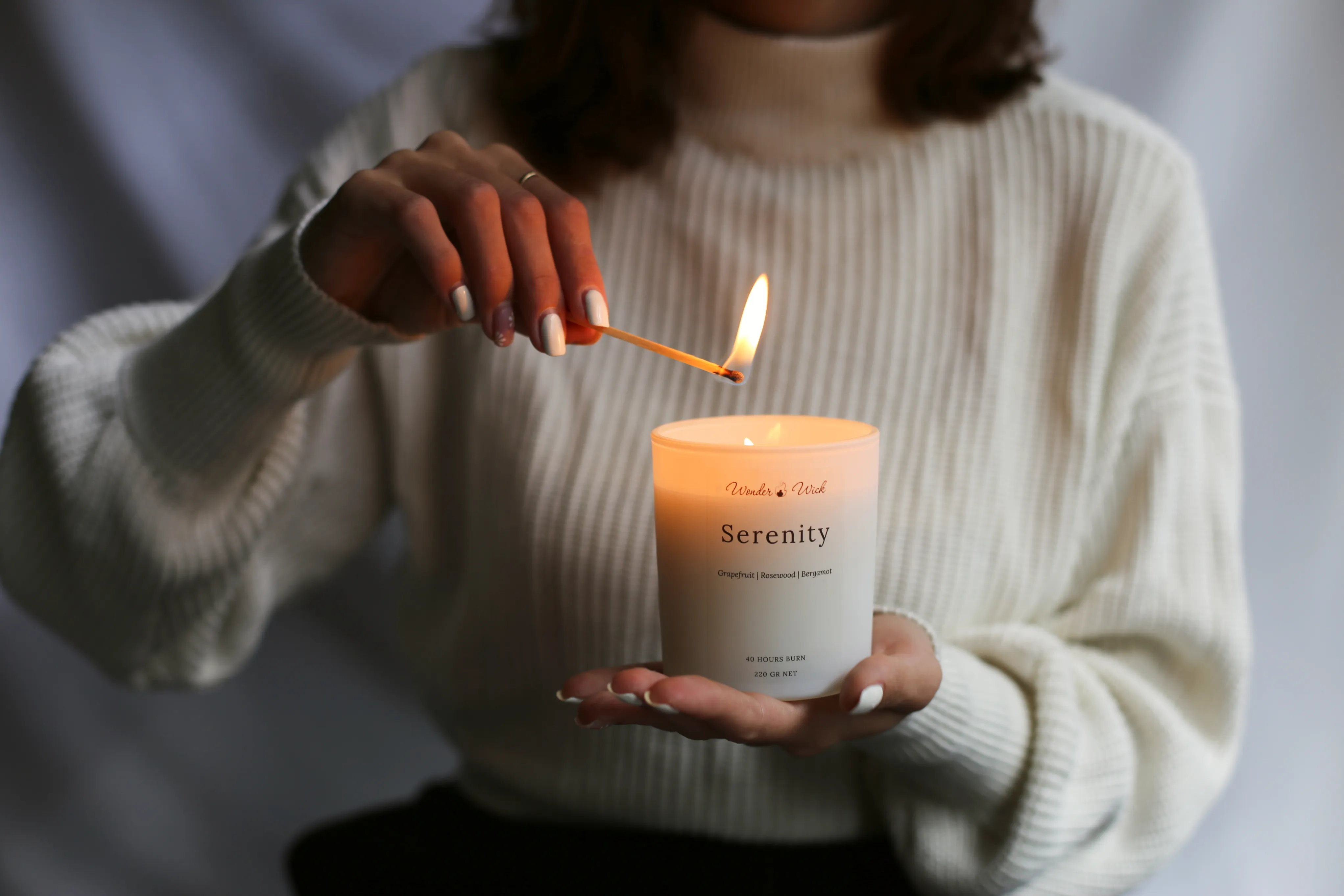 Lighting a Wonder Wick Serenity candle